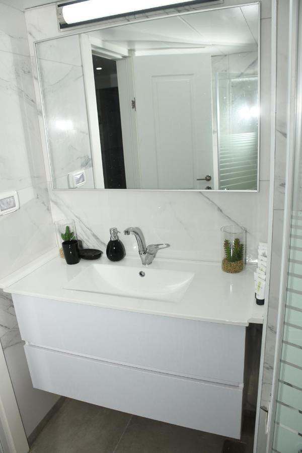 Rina Vacation Apartment Tiberias Exterior foto